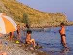 Нажмите чтобы увеличить Фотографии, смешные отдыхающие в пгт Приморский.